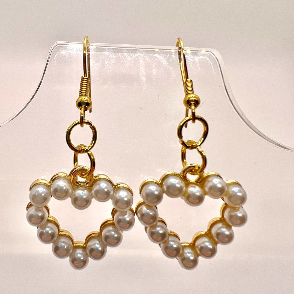 Beaded Heart Earrings - Valentines Day Earrings - Faux Pearl Earrings